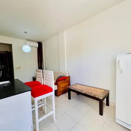 Inviting 1-Bed Apartment In Hurgada