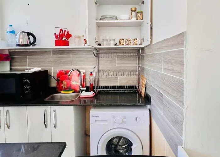 Inviting 1-bed In